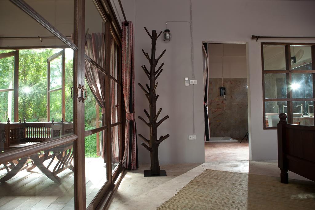 Chiangmai Royal Creek Hotel Hang Dong Bagian luar foto