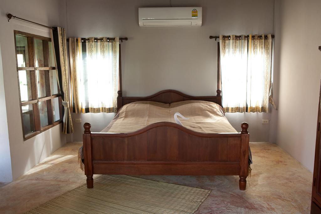 Chiangmai Royal Creek Hotel Hang Dong Bagian luar foto