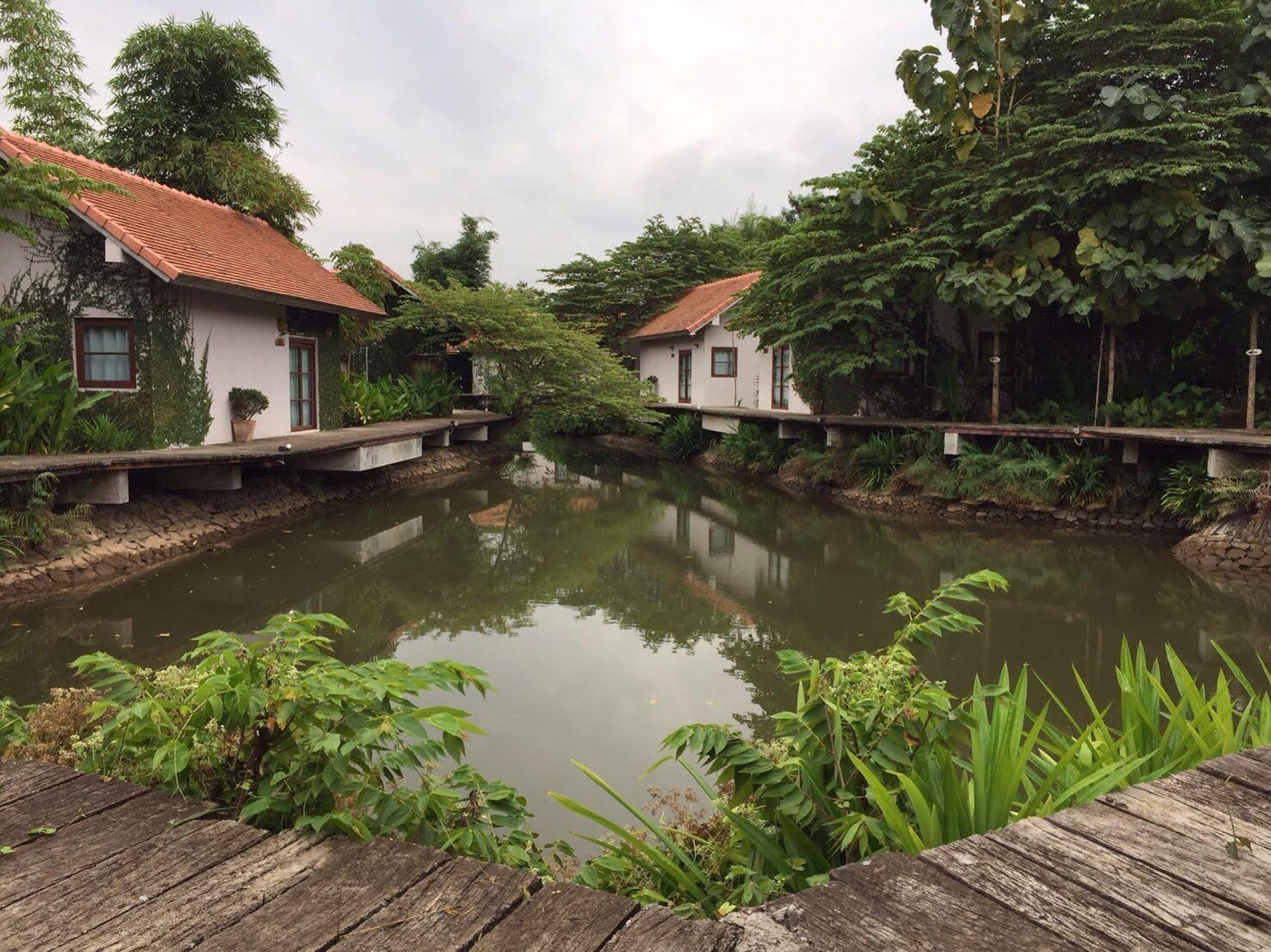 Chiangmai Royal Creek Hotel Hang Dong Bagian luar foto